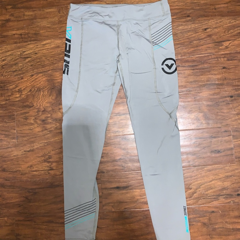 Virus leggings